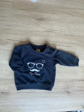 Pull hiver noir motif moustache bébé garçon 6 mois boîte à malice