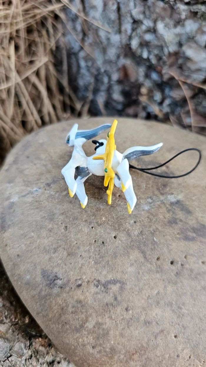 Super petite figurine Pokemon Nintendo porte cle Arceus - photo numéro 5