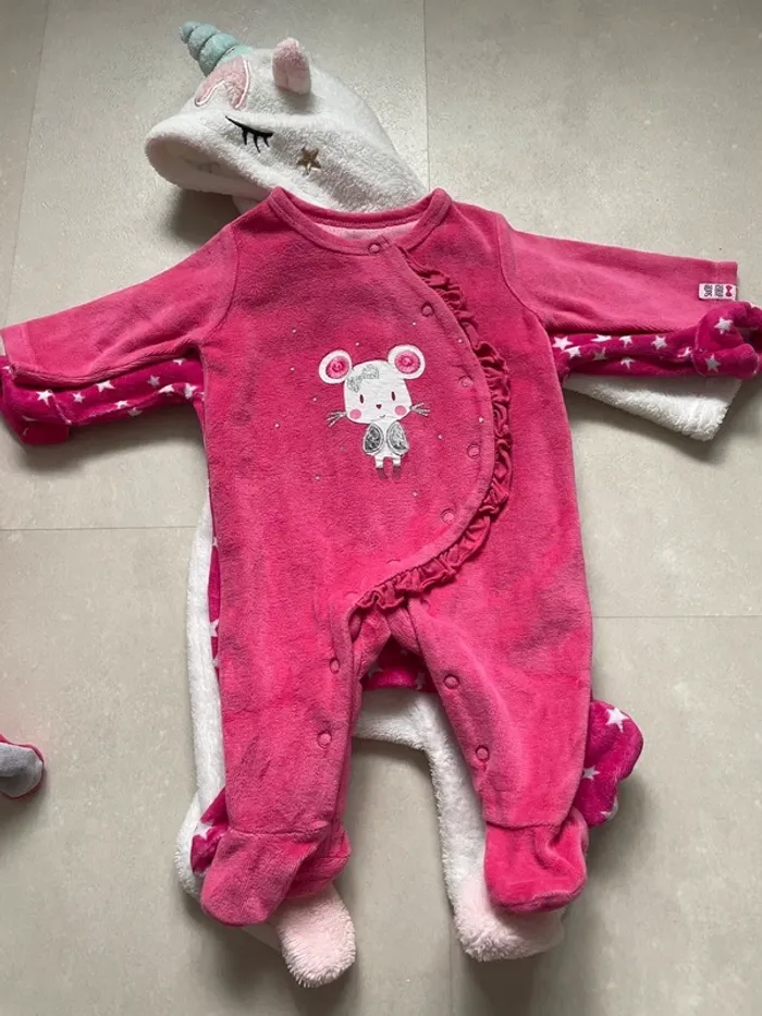 Lot 5 pyjamas - photo numéro 3