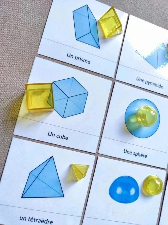 Cartes de nomenclature des solides géométriques avec figurines Montessori - photo numéro 3