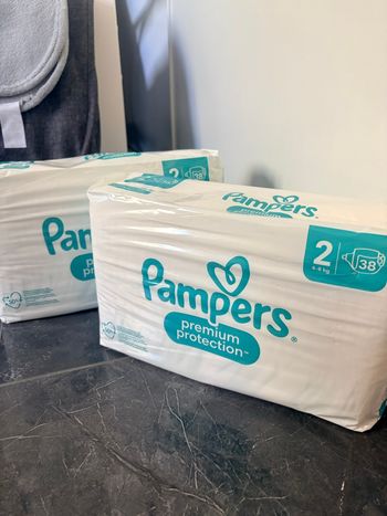 Couches Pampers prenium