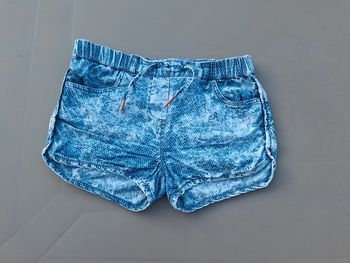 Short très léger 10ans