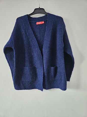 Veste en laine fille taille 5 ans neuf