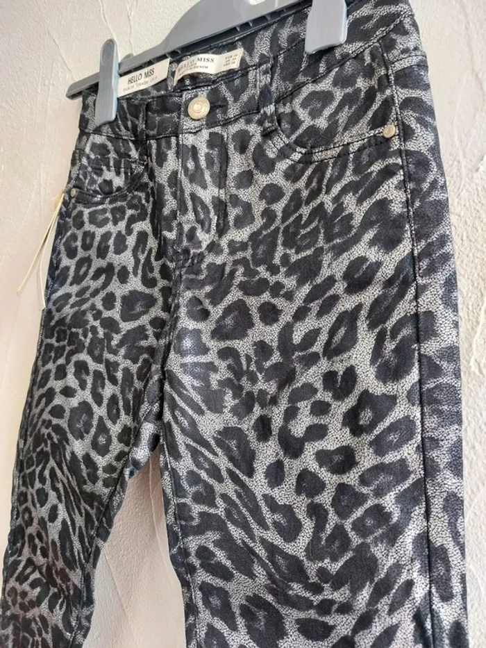 Pantalon Slim Léopard Hello Miss Taille 36 - photo numéro 3