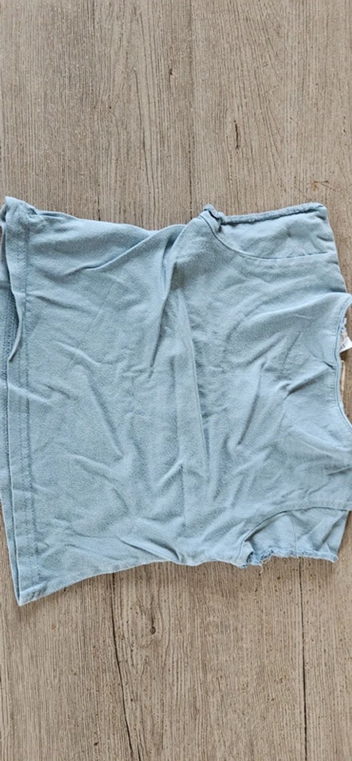 T shirt court bleu très clair, manches courtes, La Redoute, 8 ans mais petit - photo numéro 5