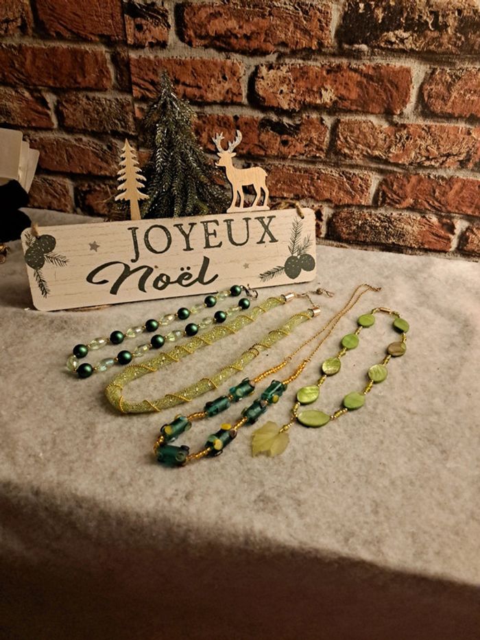 Lot de colliers vert clair vert foncé et doré - photo numéro 12