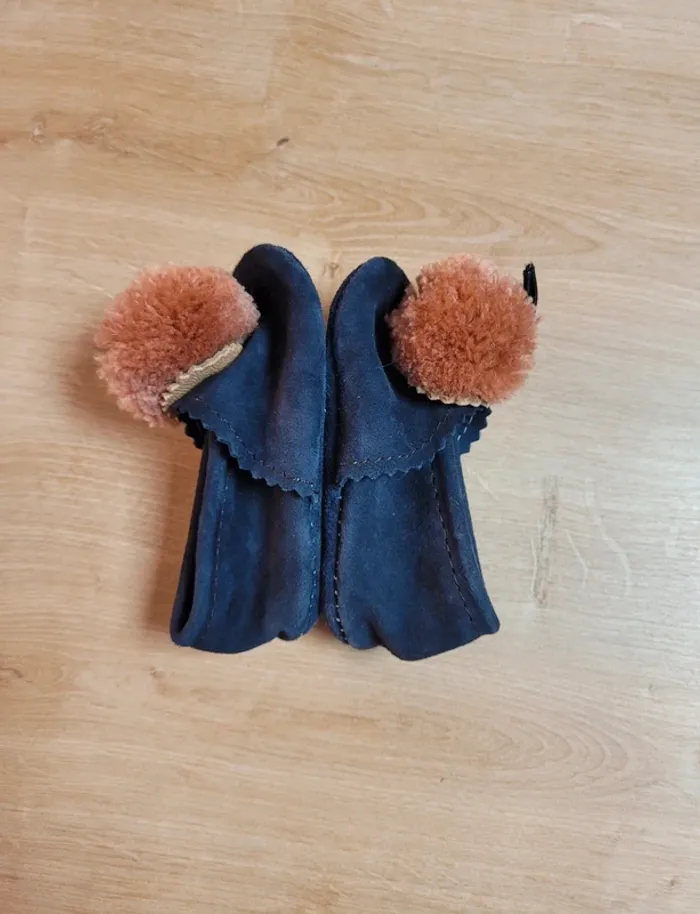 Chaussons en cuir à pompon fille 19 - photo numéro 5