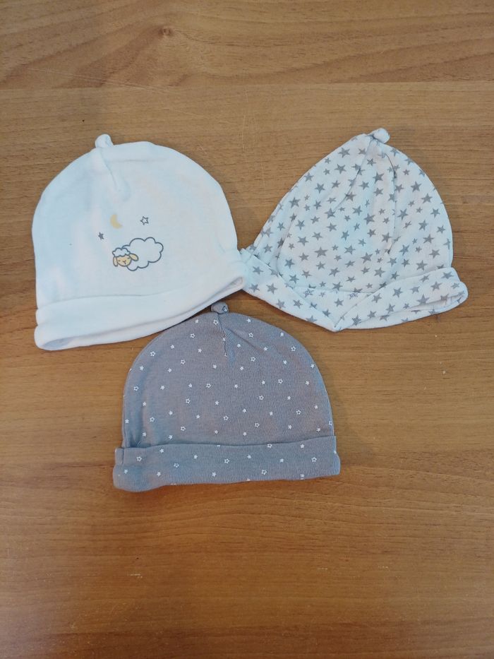 Lot bonnets - photo numéro 2
