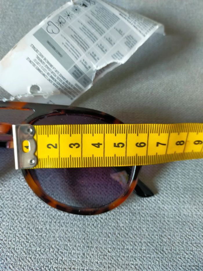 Lunettes de soleil écaille & branches dorées – neuves avec étiquette - photo numéro 6