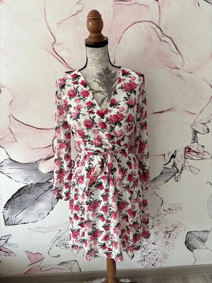 Robe fleurie femme Lilie rose taille M/L - photo numéro 2