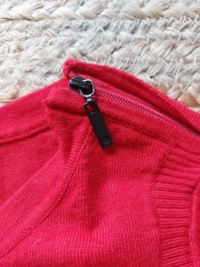 Pull rouge - photo numéro 4