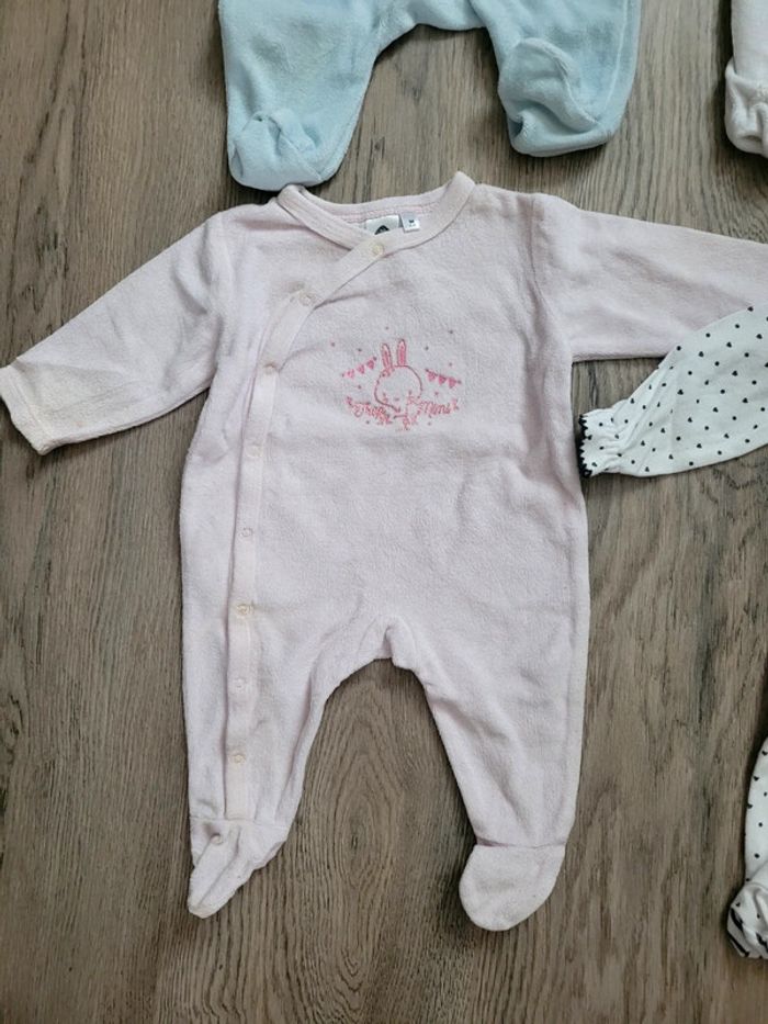 Lot pyjamas 1 mois fille - photo numéro 4
