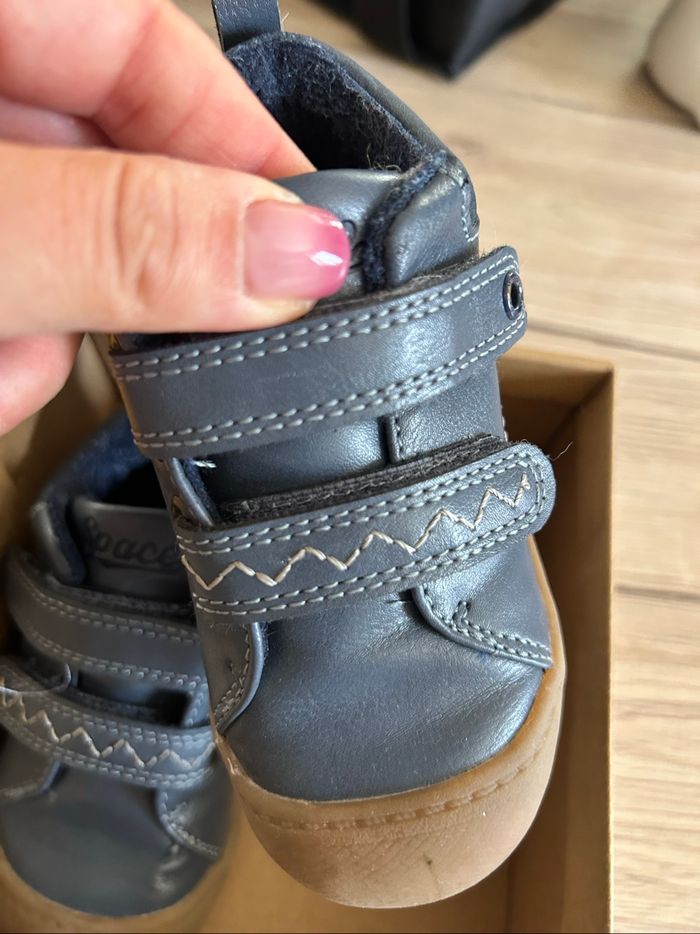 Chaussures en cuir pour enfant taille 21 - photo numéro 8