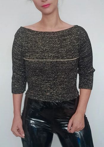 Pull moulant pailleté doré taille 38