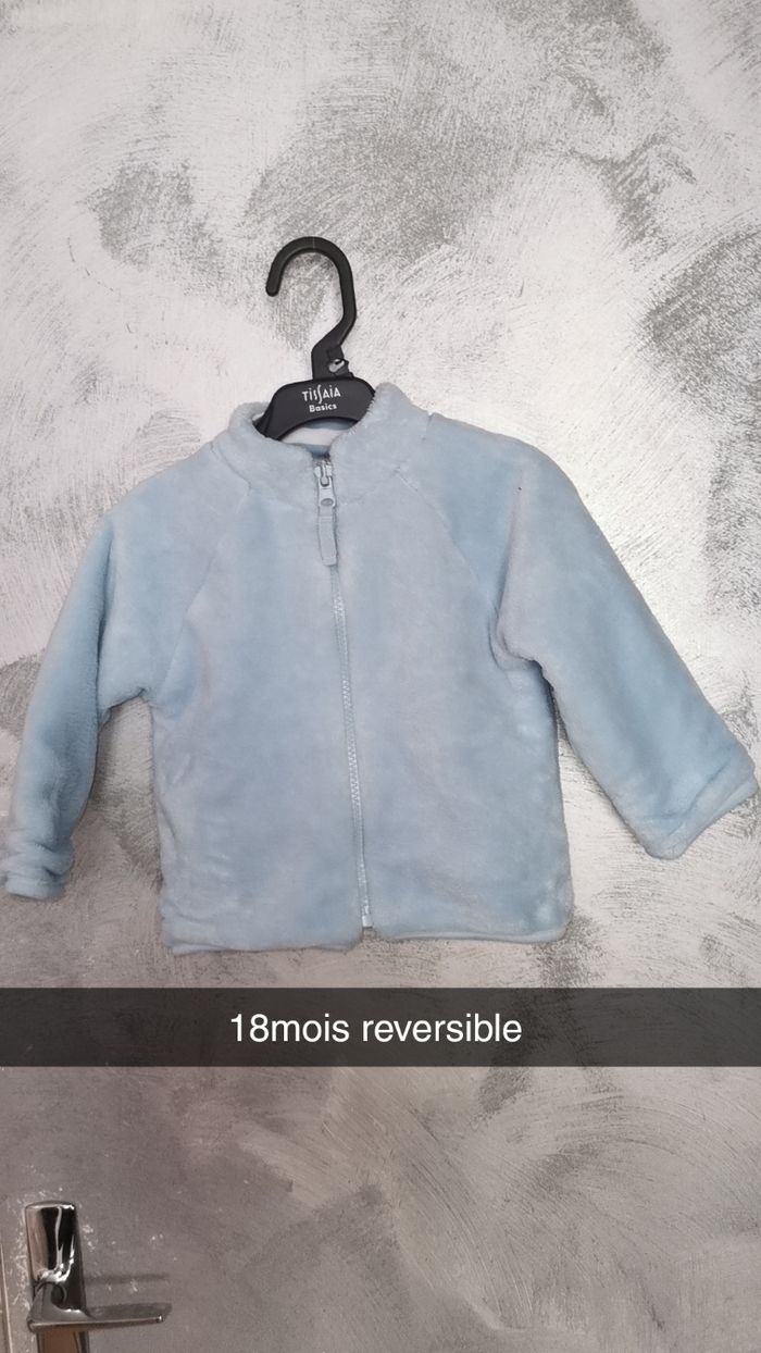 Veste polaire reversible taille 18mois