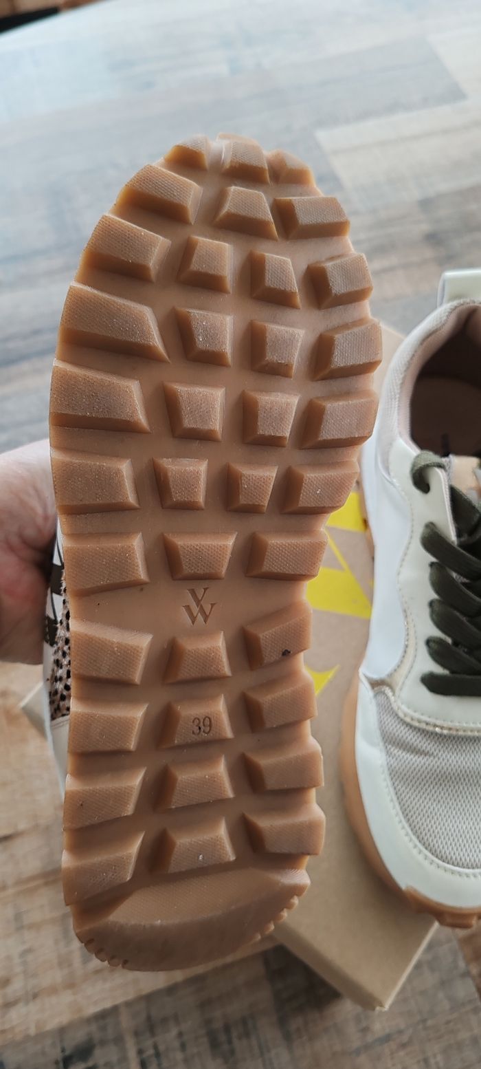 Basket Vanessa wu - photo numéro 3