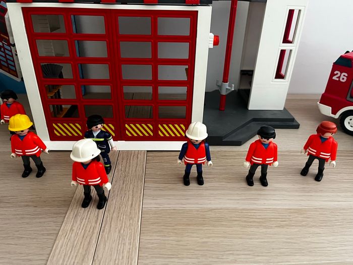 Lot caserne pompier + véhicules - photo numéro 8