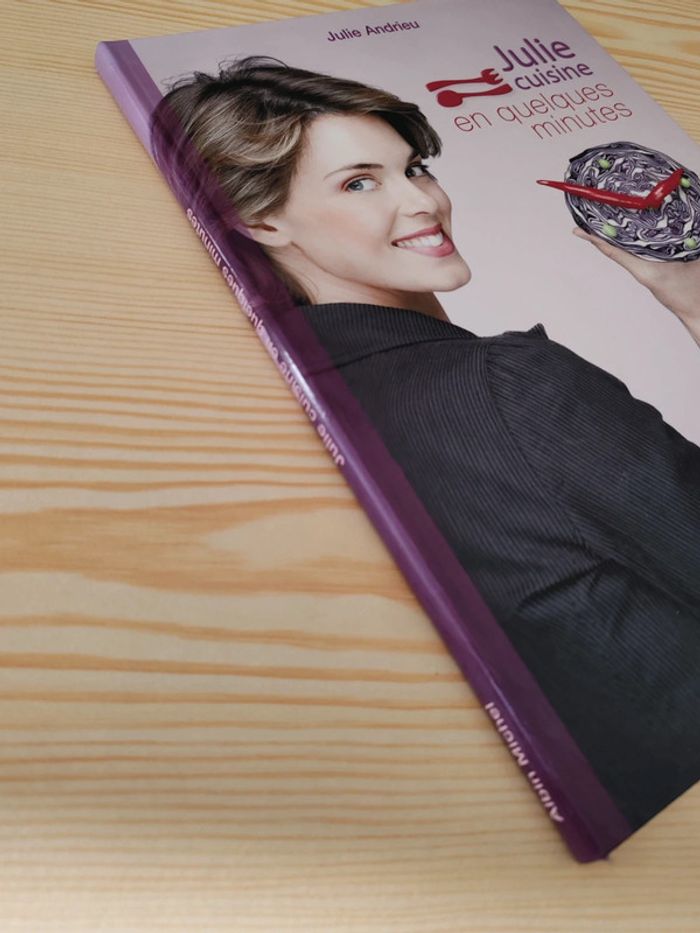 Julie Andrieu - Julie Cuisine en quelques minutes 🌸 - photo numéro 3