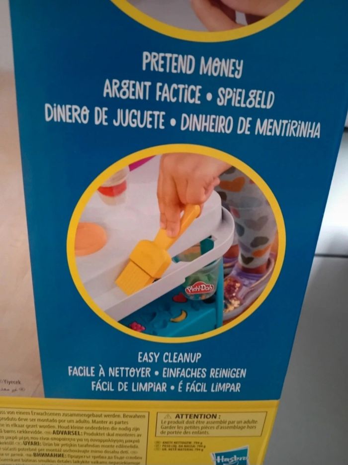 Camion de glace géant play-do neuf Prix non négociable - photo numéro 5