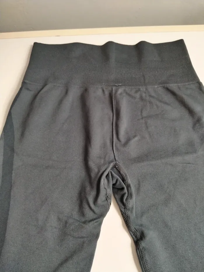 legging de sport - photo numéro 3