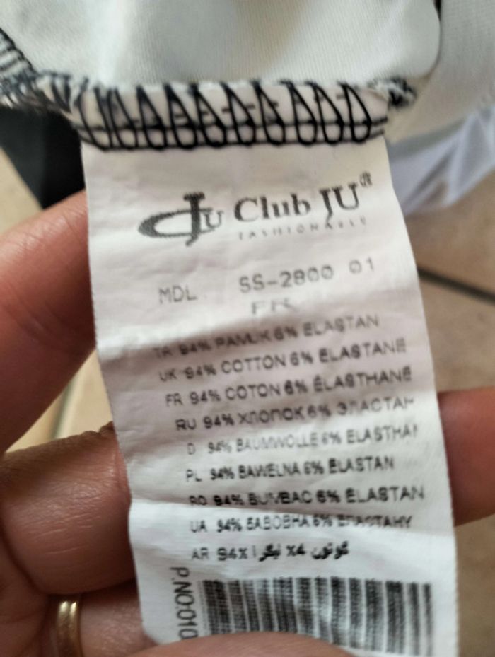 Tee shirt Clubs JU taille M - photo numéro 5