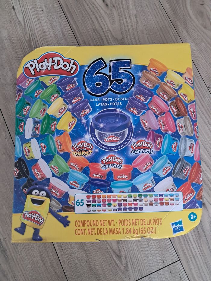 Coffret 65 pots de pate a modeler play doh. Neuf - photo numéro 5