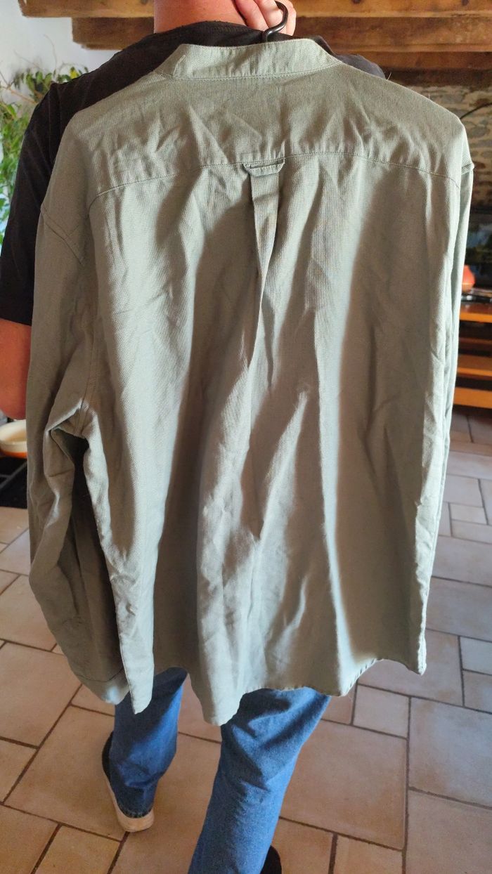 Chemise verte - photo numéro 2