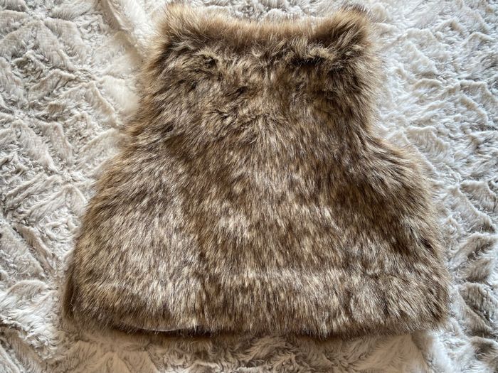 Veste fausse fourrure 12 mois - photo numéro 4