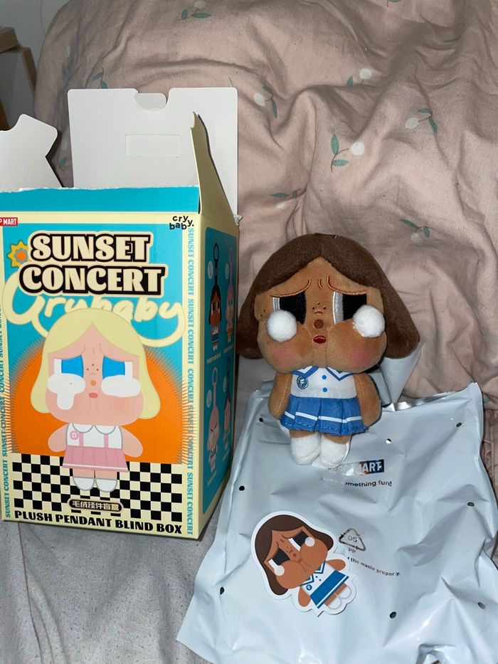 Crybaby Sunset Concert - Purplish Blue