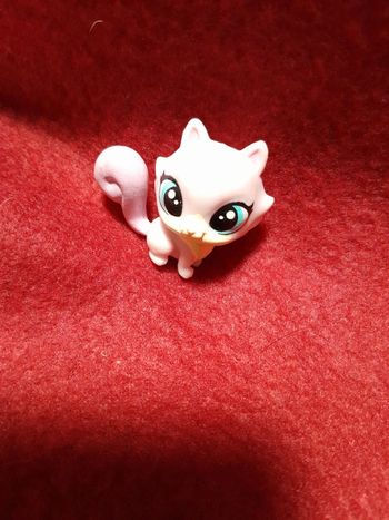 Figurine Petshop A13. A