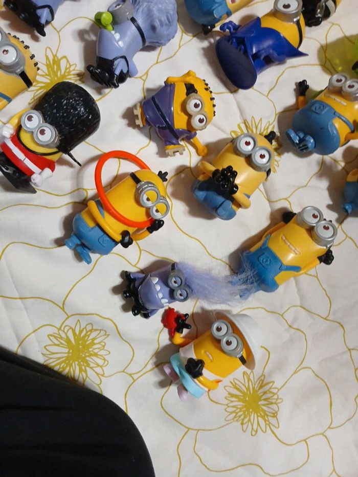 Gros de lot de minions Mcdo - photo numéro 6