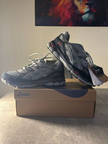 Asics Gel NYC grise Taille 42.5 