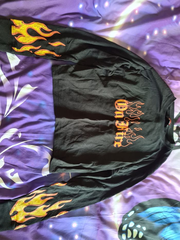 T-shirt noir manches longues motif flammes Jennyfer XXS
