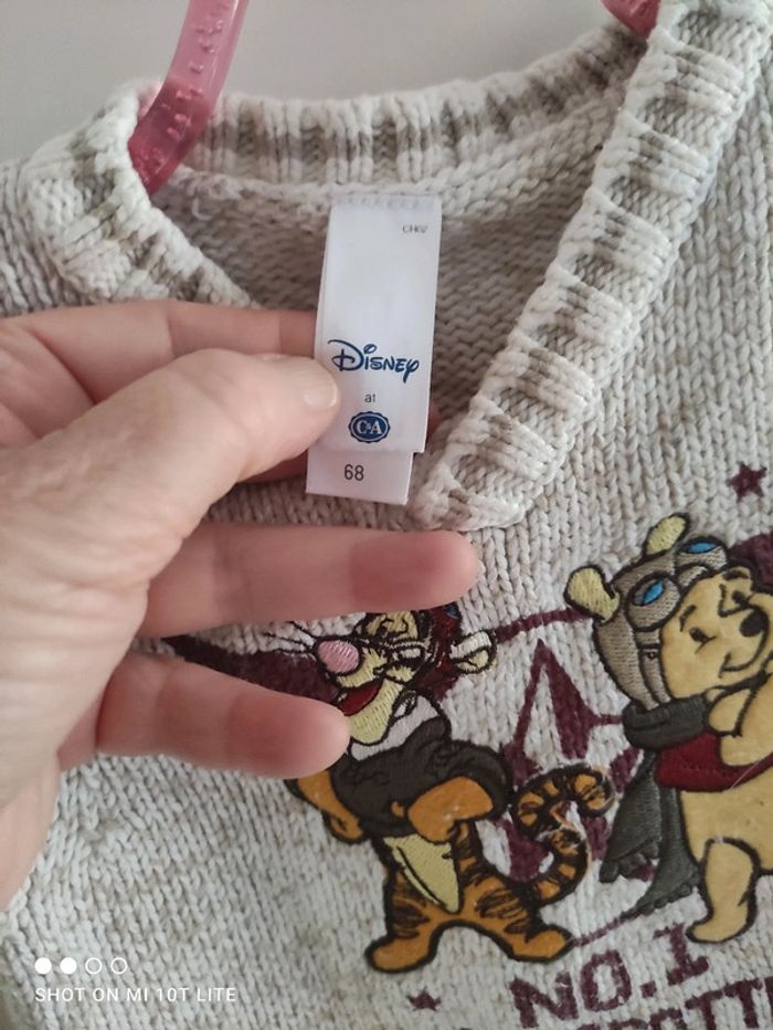 Pull C&A motif Winnie l'Ourson - photo numéro 4