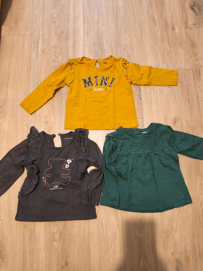 Lot tee shirt 24 mois