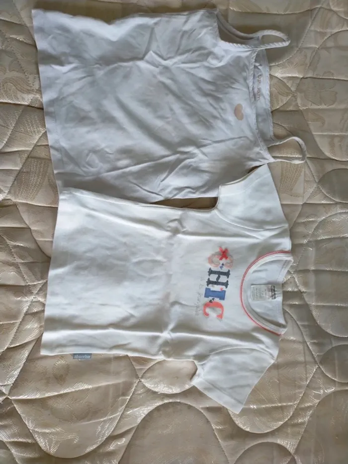 Lot 2 maillots de corps 3 ans