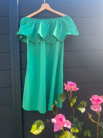 robe verte à volant 🍏