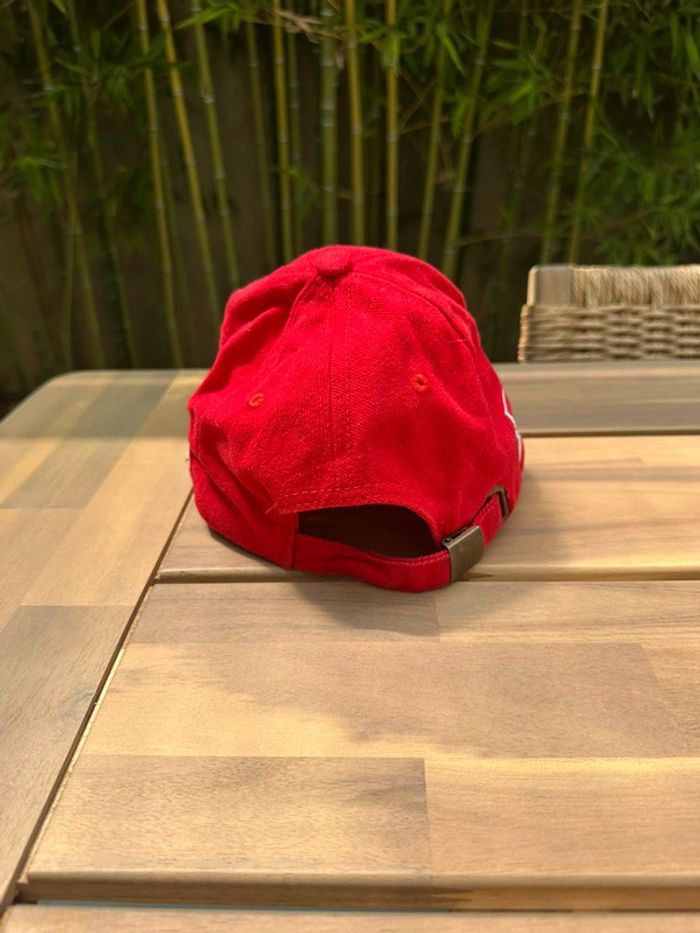 Casquette Ferrari x Marlboro - photo numéro 5