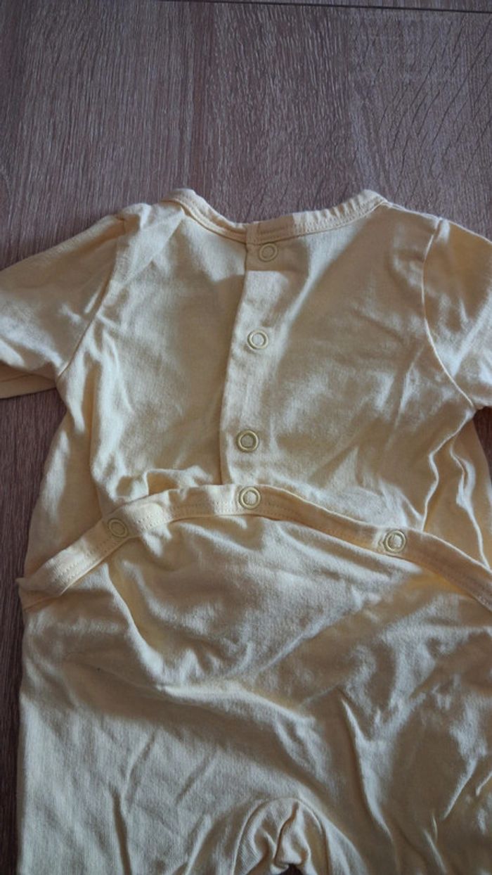 Pyjama 1 mois - photo numéro 3