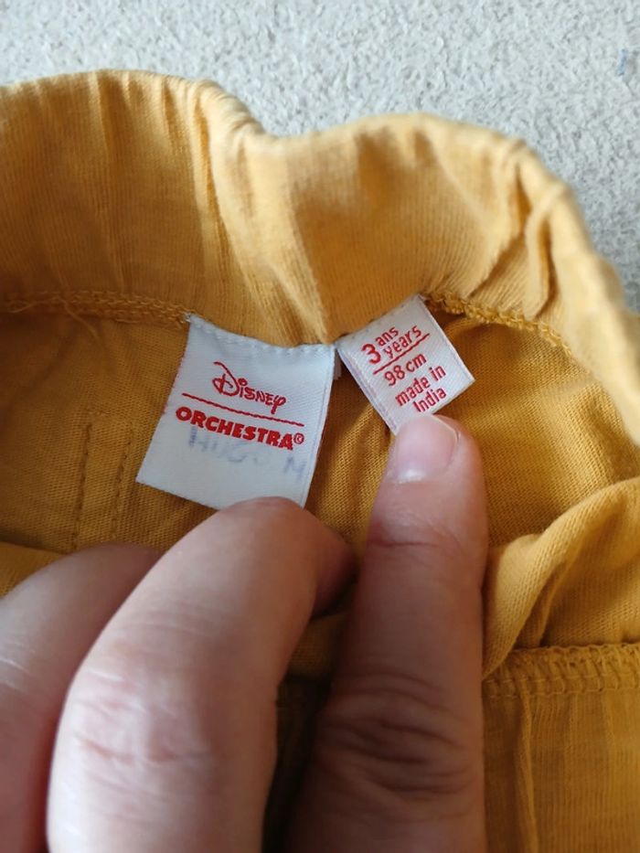 Short jaune Disney 3ans - photo numéro 4