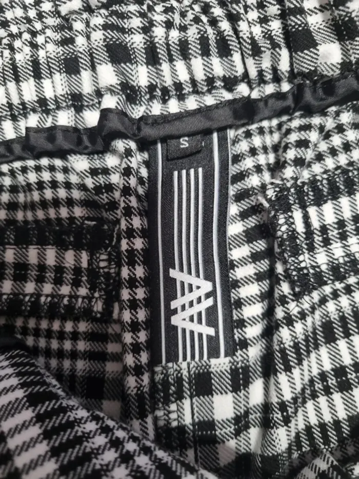 Short à damier noir et blanc - photo numéro 4