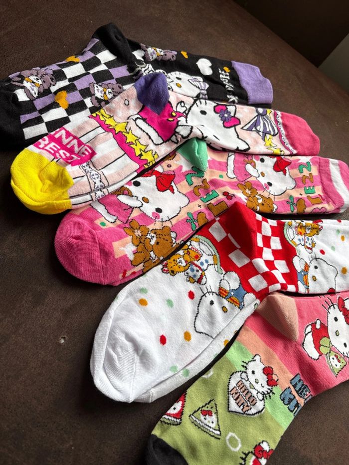 Lot de 5 paires de chaussettes Hello kitty - photo numéro 2