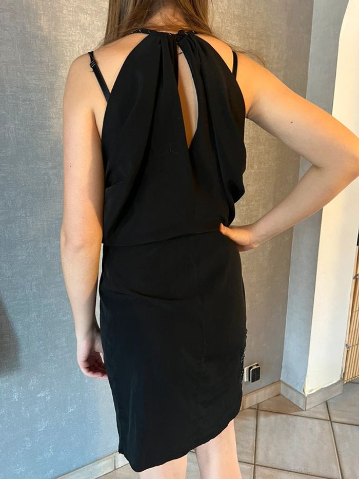 Robe noire - photo numéro 3