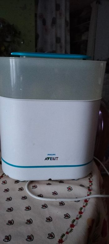 Stérilisateur de biberons 