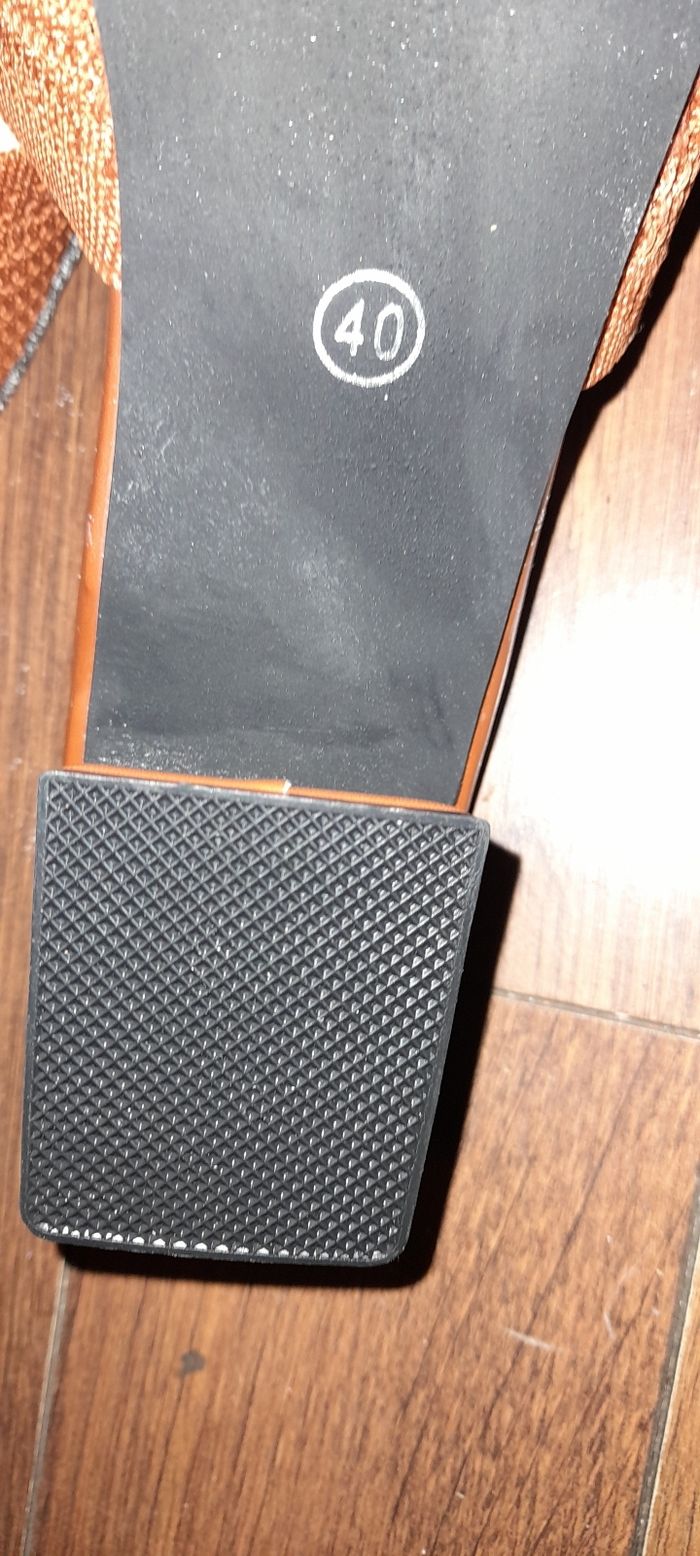 Sandales à Talons Taille 40 - photo numéro 4