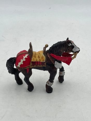 Figurine Papo cheval de guêtre médiéval marron 2006 13 x 11 cm