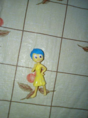 Figurine "Joie" collection Auchan