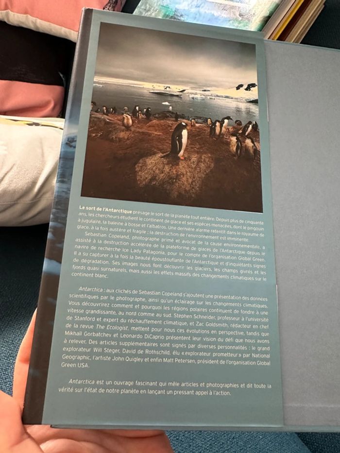 Livre Antarctica Alerte sur la planète Sébastian Copeland Antarctique Luc Besson Leonardo DiCaprio - photo numéro 3