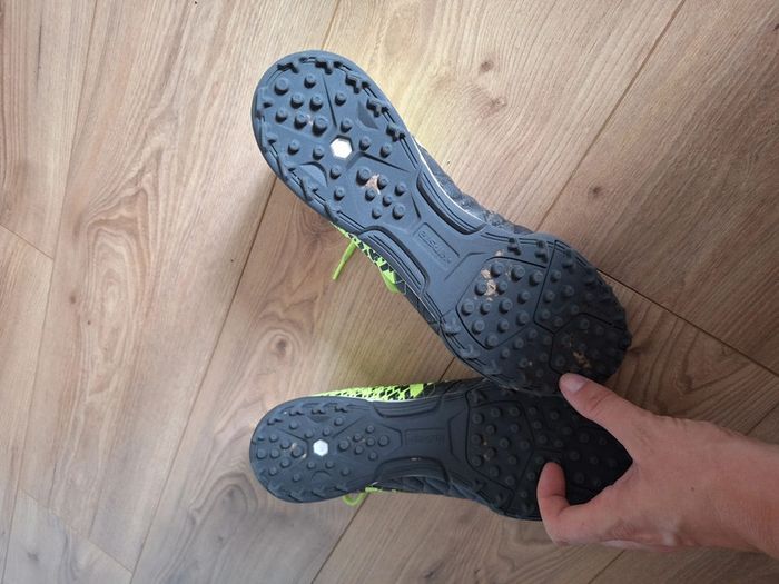 Chaussures de foot terrain synthétique - photo numéro 2