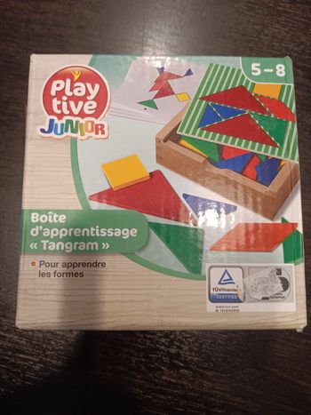 Boîte d'apprentissage tangram playtive junior complète